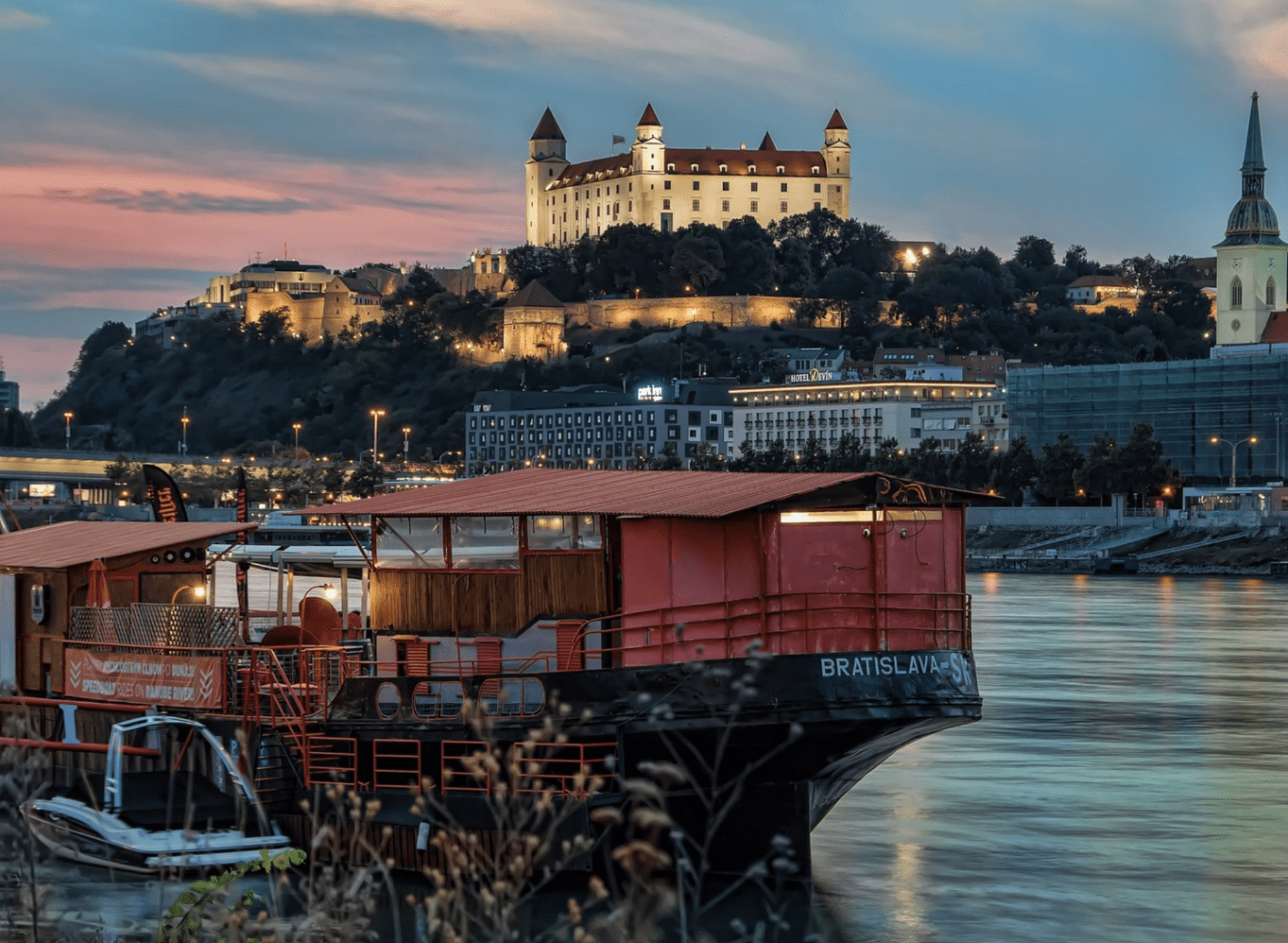 solo-travel-guide-bratislava-city-slovakia