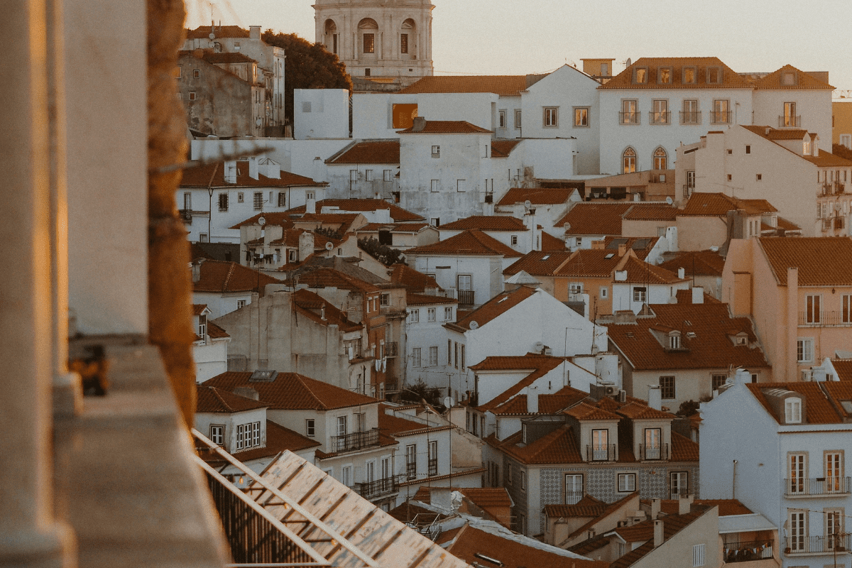 alfama lisbon